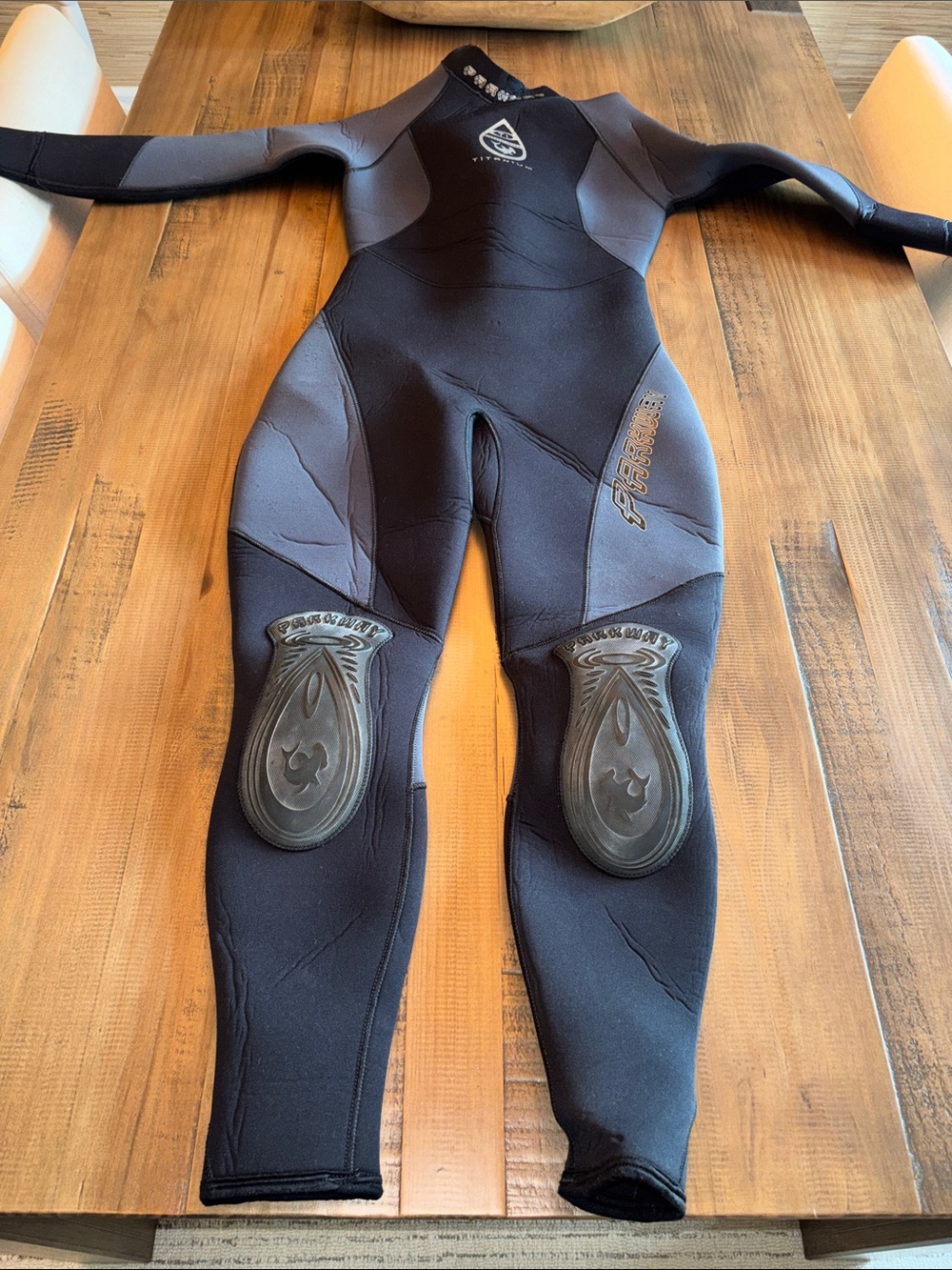 Parkway T1 Titanium 10 mm Women’s Black Full-Body Wetsuit - Long Sleeve size 12